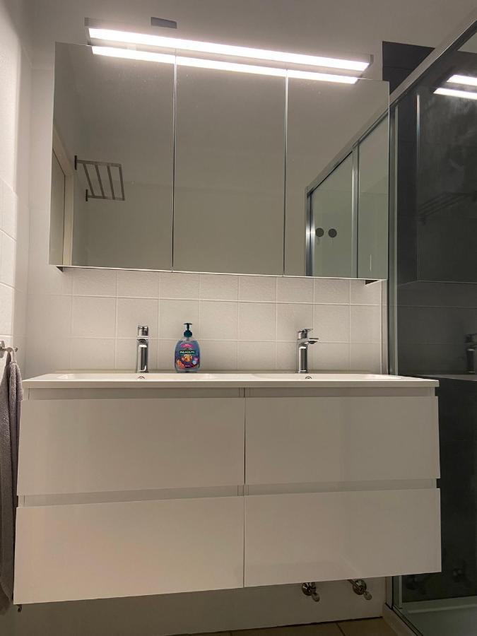 Weloveoostende - Newly Renovated Large Apartment 150M From The Beach - Including Bed Sheets And Final Clea-Ning מראה חיצוני תמונה