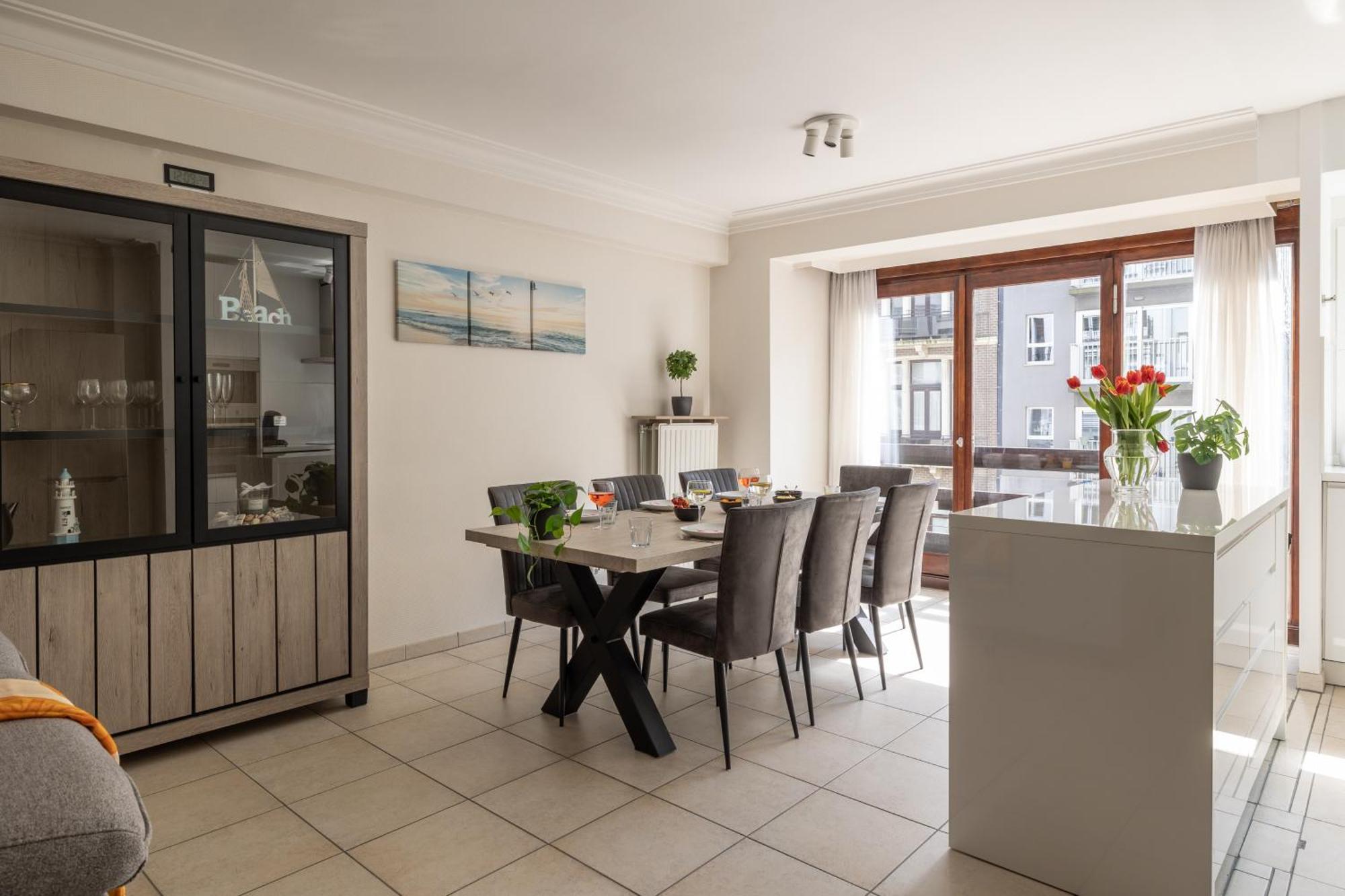 Weloveoostende - Newly Renovated Large Apartment 150M From The Beach - Including Bed Sheets And Final Clea-Ning מראה חיצוני תמונה
